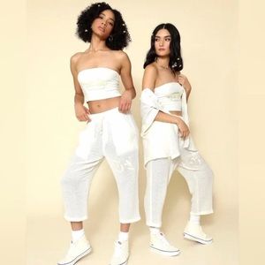 NEW Revolve Boys Lie Off-White Embroidered Baseball Pant Size Small